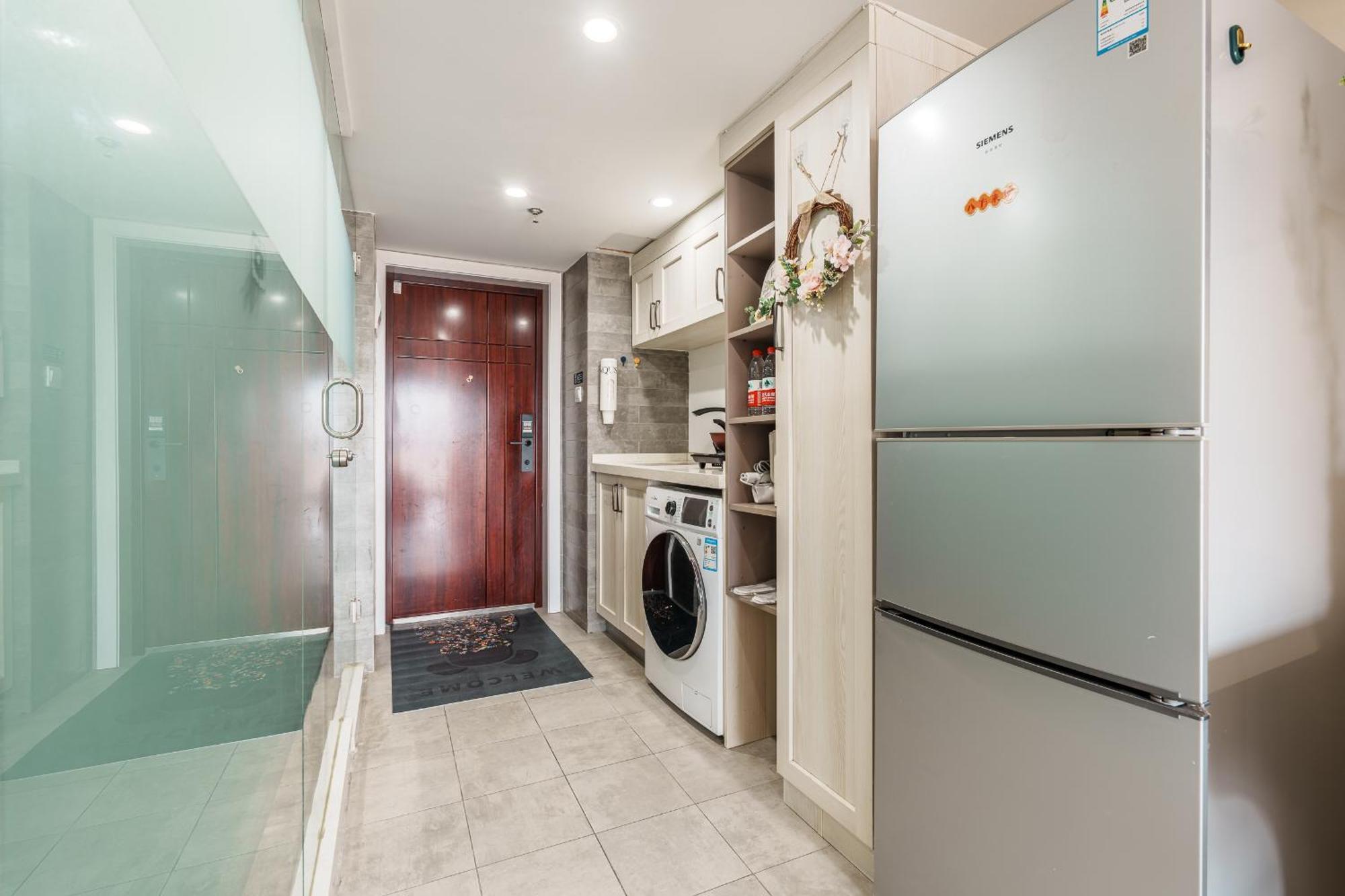 Apartment Qiya Luxury Lujiazui Beiyangjing Subway Station Branch Shanghai