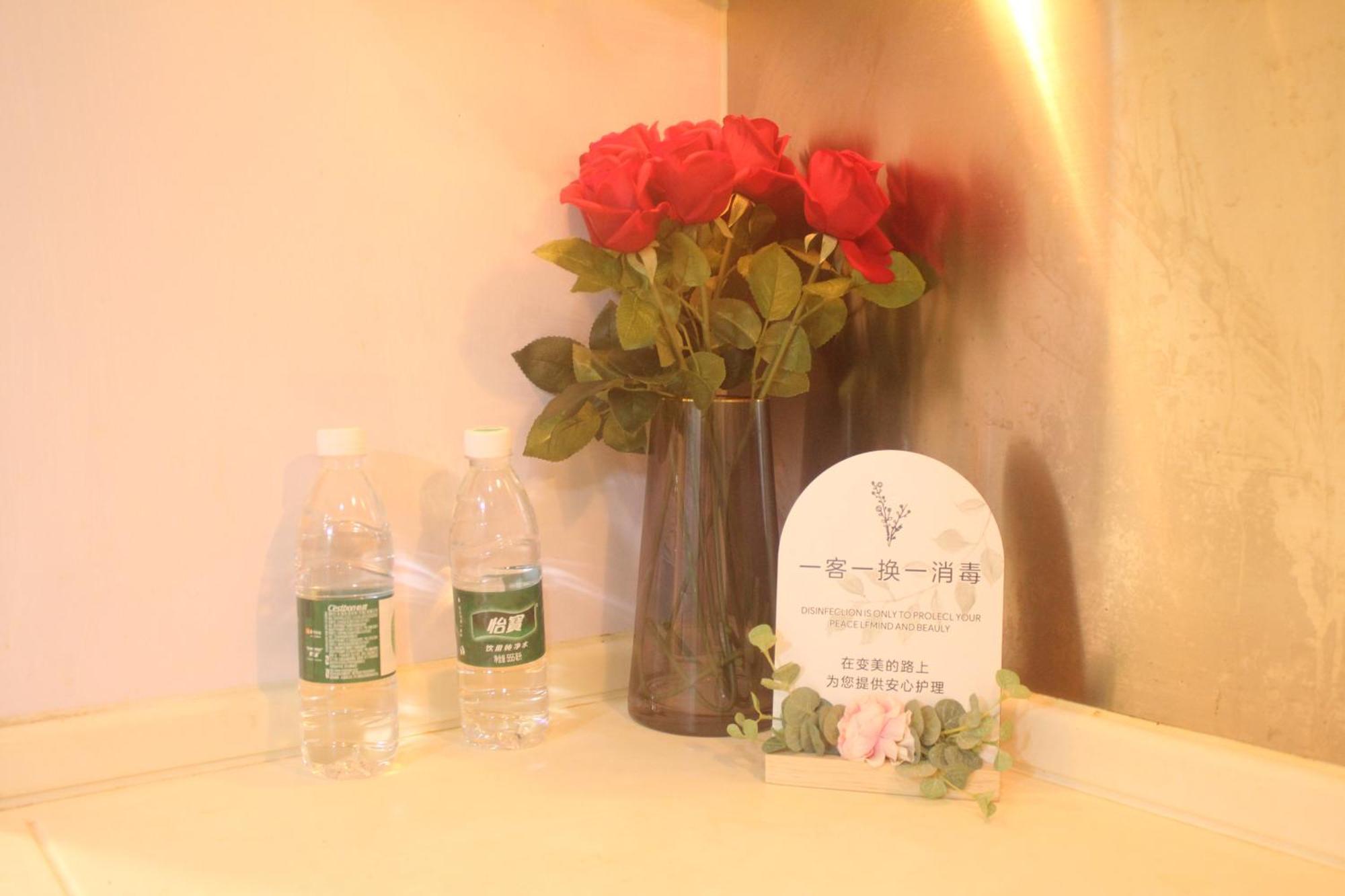 Apartment Qiya Luxury Lujiazui Beiyangjing Subway Station Branch