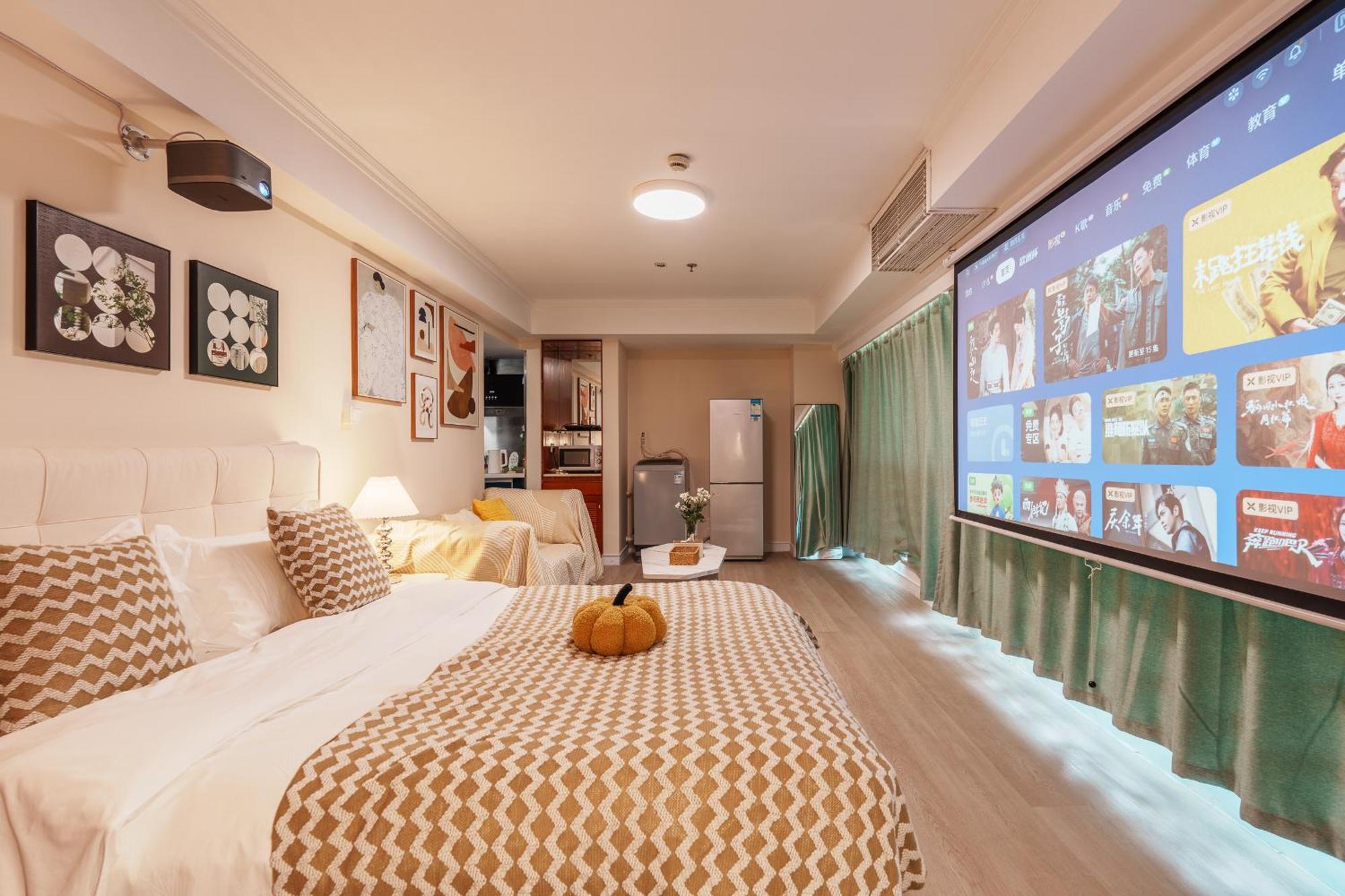 Apartment Qiya Luxury Lujiazui Beiyangjing Subway Station Branch *